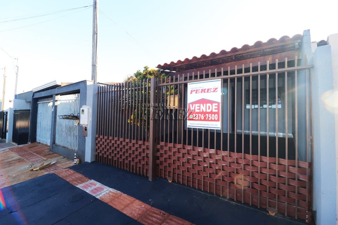 Casa à venda, aconchegante e bem localizada na Zona Oeste de Londrina - ideal para morar ou investir! - Foto 0