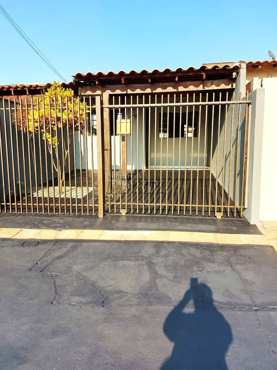 Casa à venda, aconchegante e bem localizada na Zona Oeste de Londrina - ideal para morar ou investir! - Foto 2