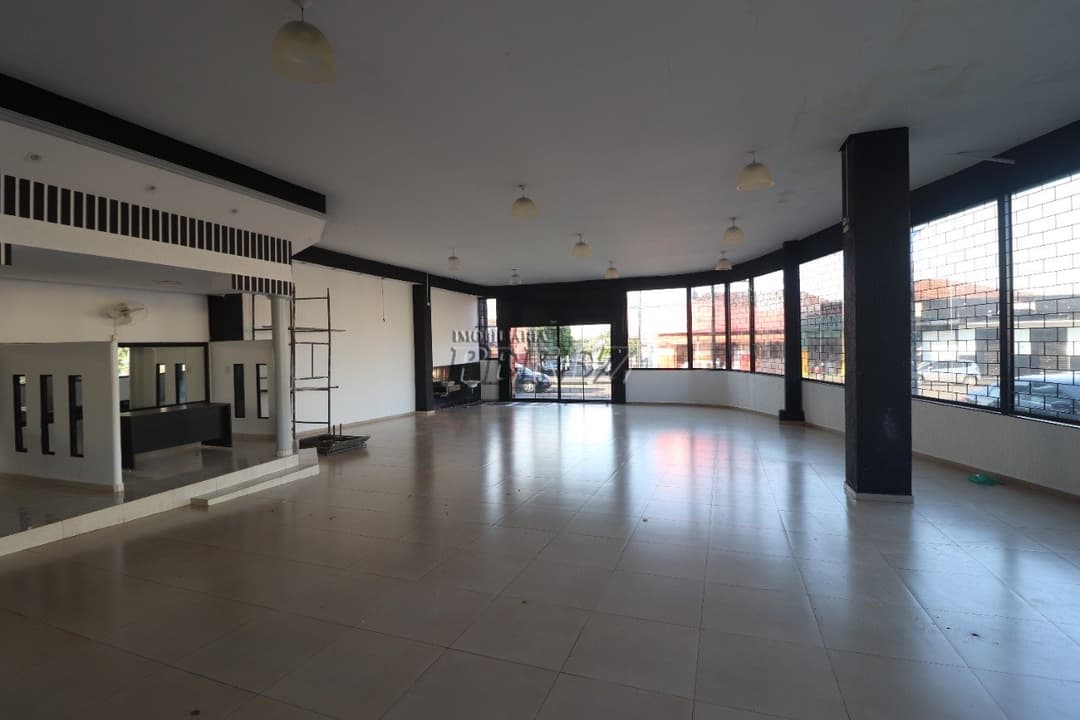 Barracão para alugar na rua Araguaia região central de Londrina - Foto 3