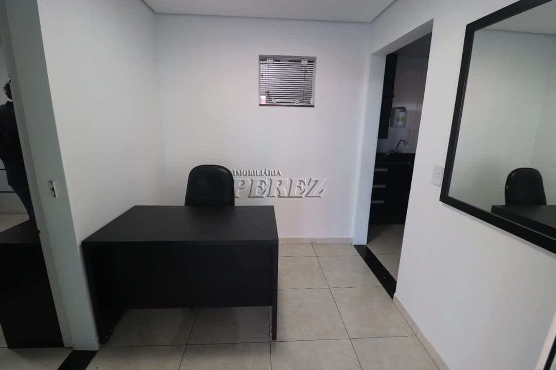 Barracão para alugar na rua Araguaia região central de Londrina - Foto 7