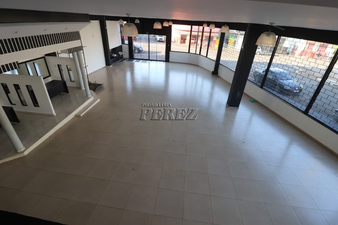 Barracão para alugar na rua Araguaia região central de Londrina - Foto 1