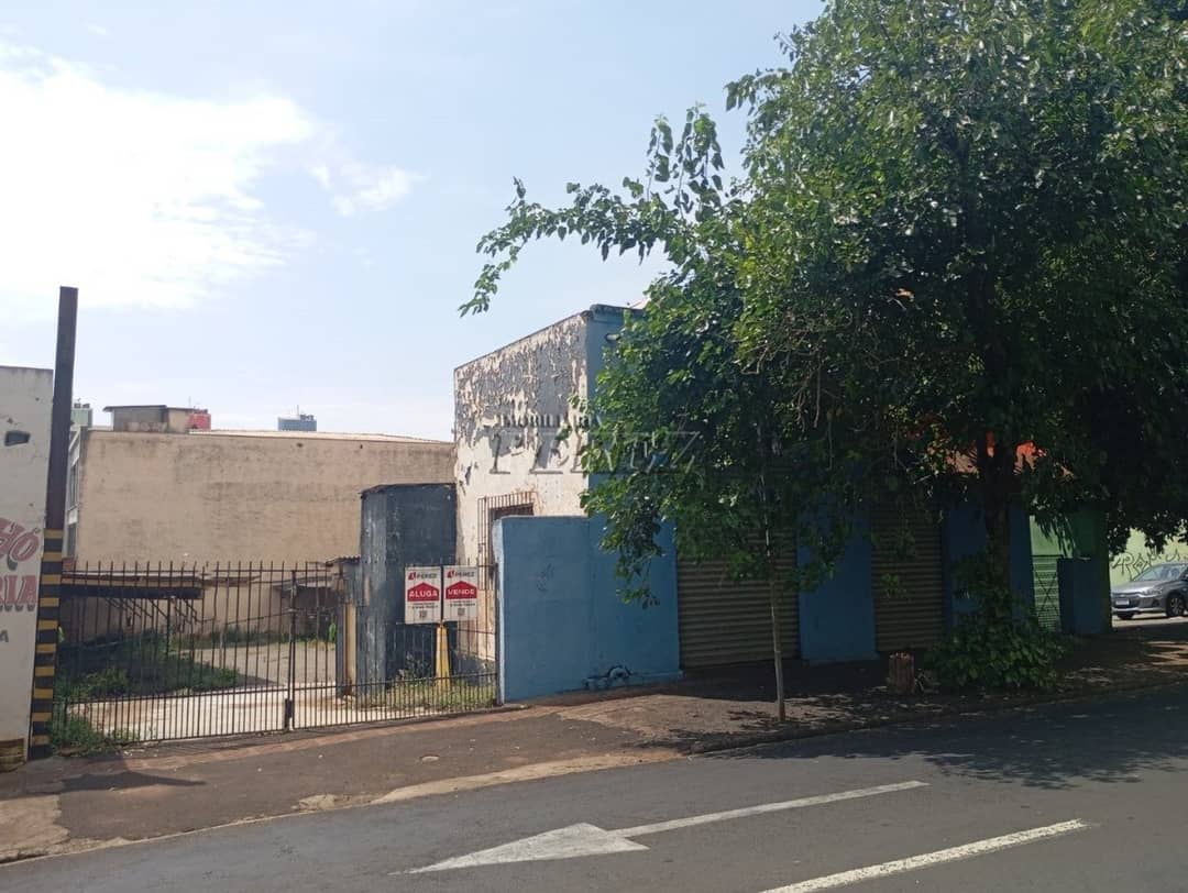 Terrena para venda e locação, Centro de Londrina, com 510m2 ótimo para garagem, ou investimento de ponto comercial. - Foto 2