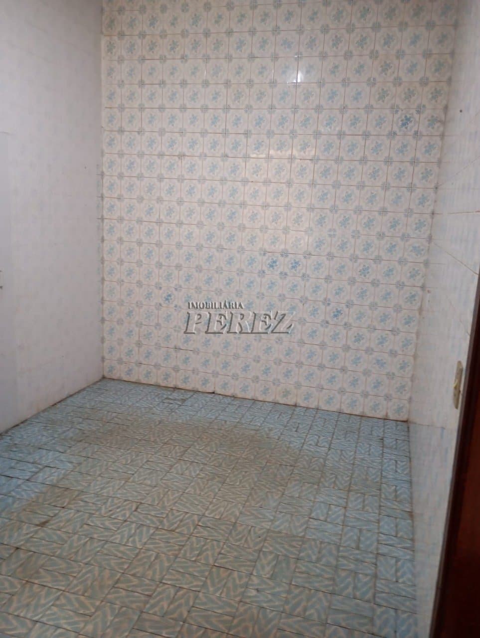 Casa de fundos para alugar na região leste de Londrina - Foto 6