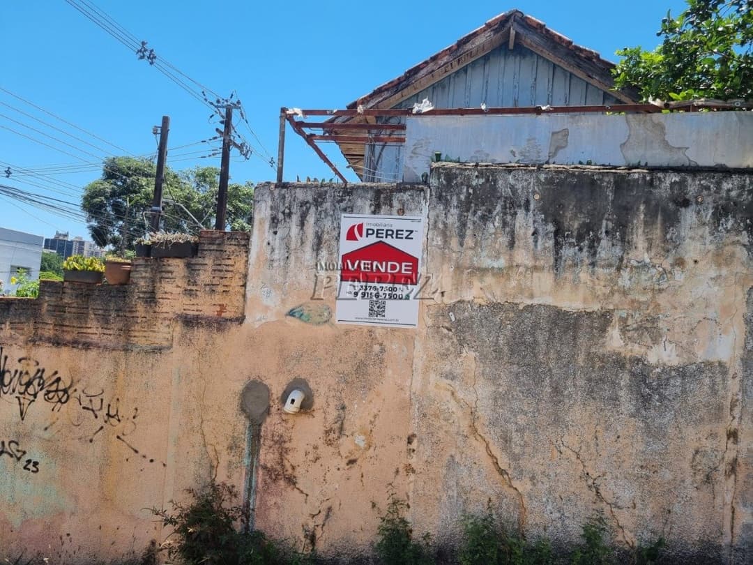 Terreno à venda com casa de madeira na região central de Londrina - investimento com excelente localização! - Foto 1