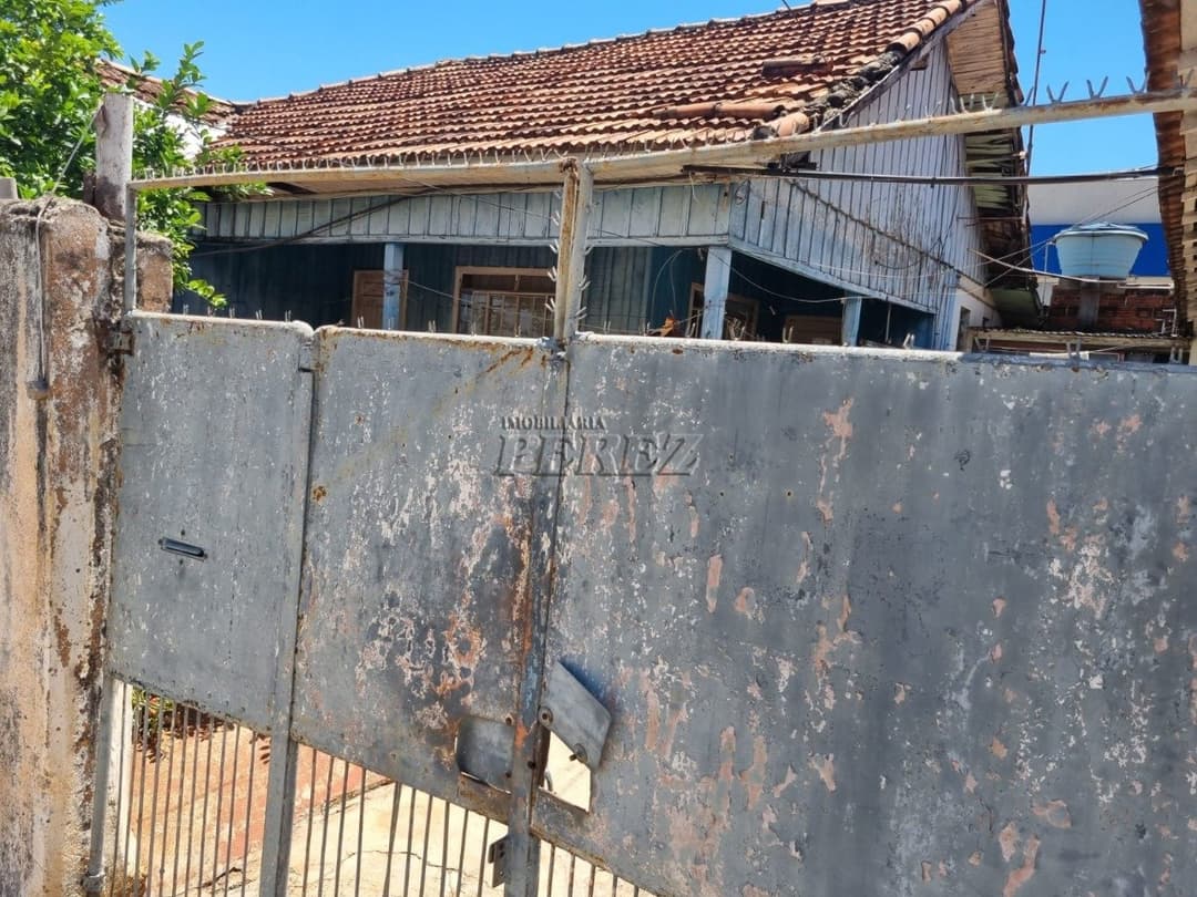 Terreno à venda com casa de madeira na região central de Londrina - investimento com excelente localização! - Foto 2