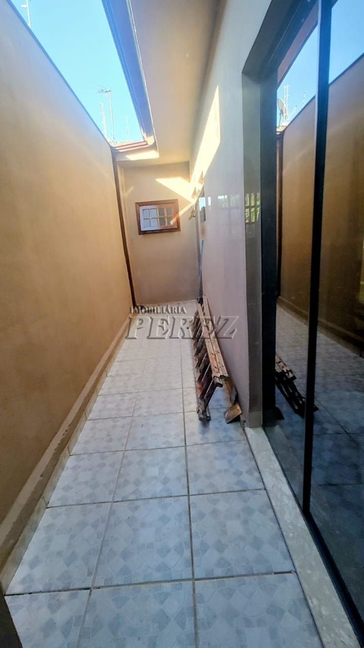 Casa à venda, com piscina e amplo terreno no Bairro Piza - conforto e lazer na Zona Sul de Londrina! - Foto 21