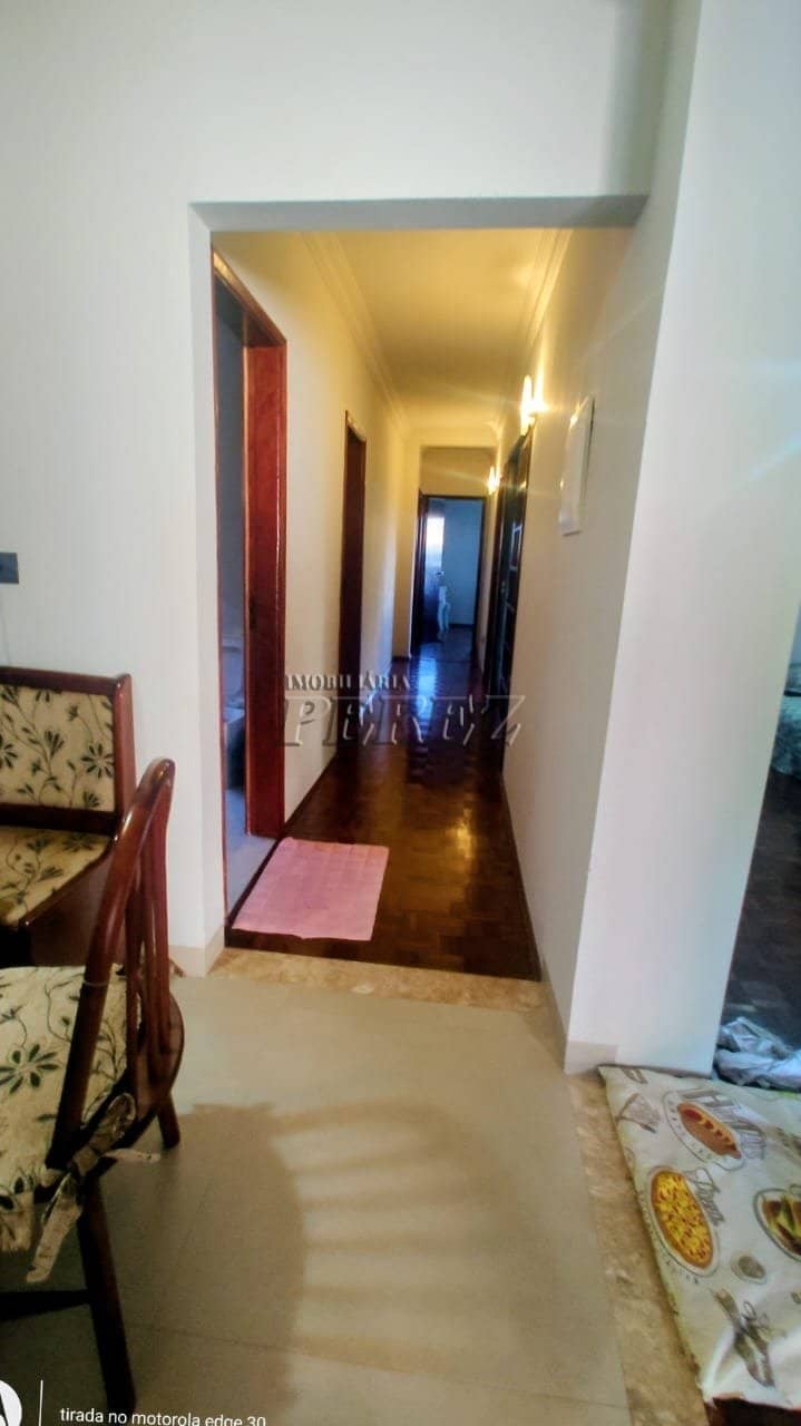 Casa à venda, com piscina e amplo terreno no Bairro Piza - conforto e lazer na Zona Sul de Londrina! - Foto 4