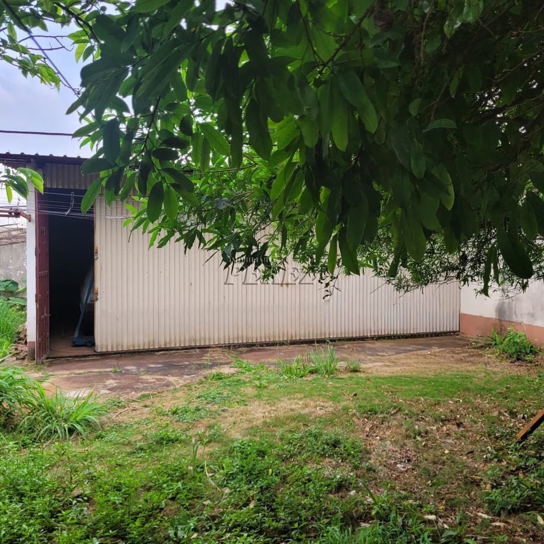 Casa à venda na região central em Londrina - Amplo Terreno e Potencial Residencial ou Comercial! - Foto 12