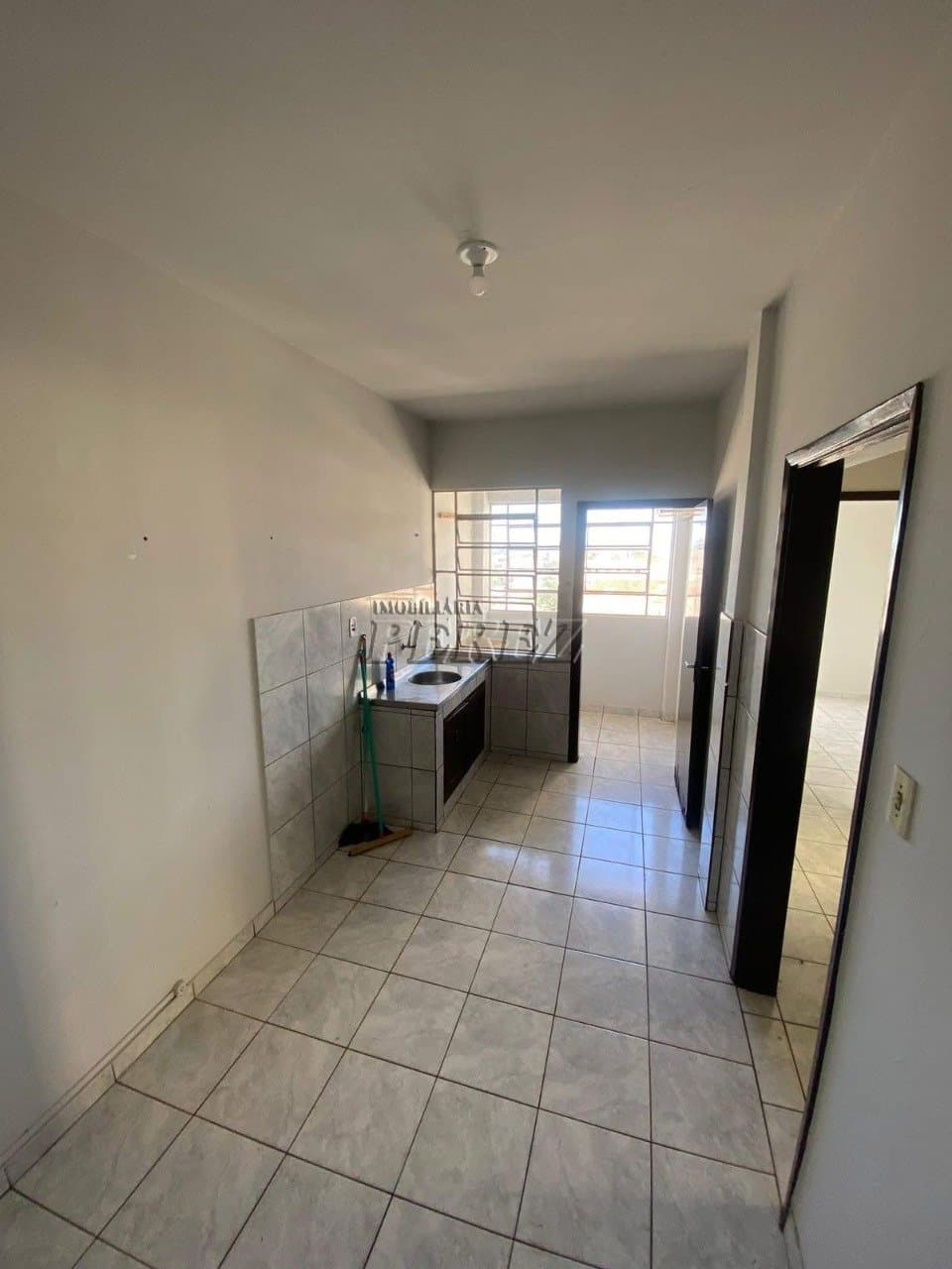 Apartamento a venda e locação no Edifício Canadá - Conforto e praticidade no coração de Londrina! - Foto 1