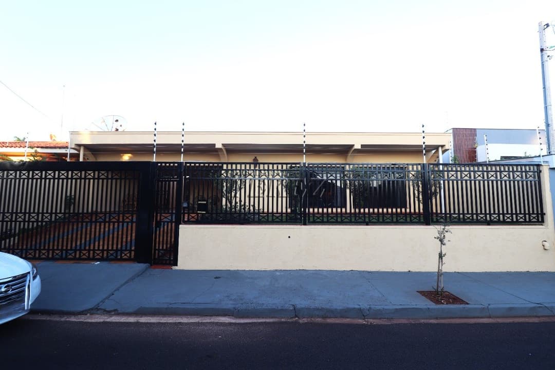 Casa para alugar na região leste de Londrina - Caravelle - Foto 0