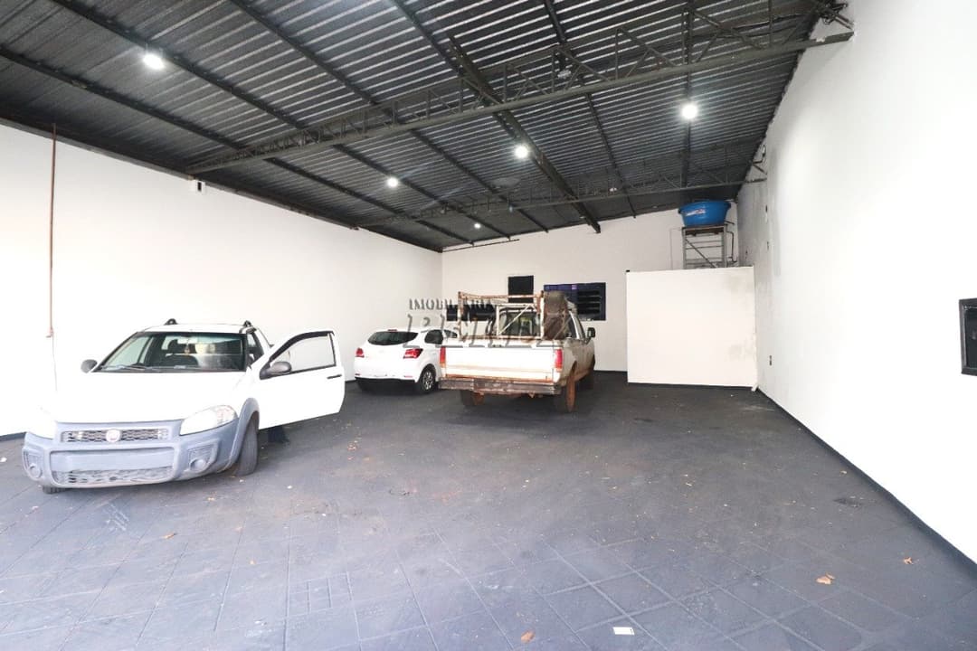 Barracão para alugar na Av Duque de Caxias no centro de Londrina - Foto 4