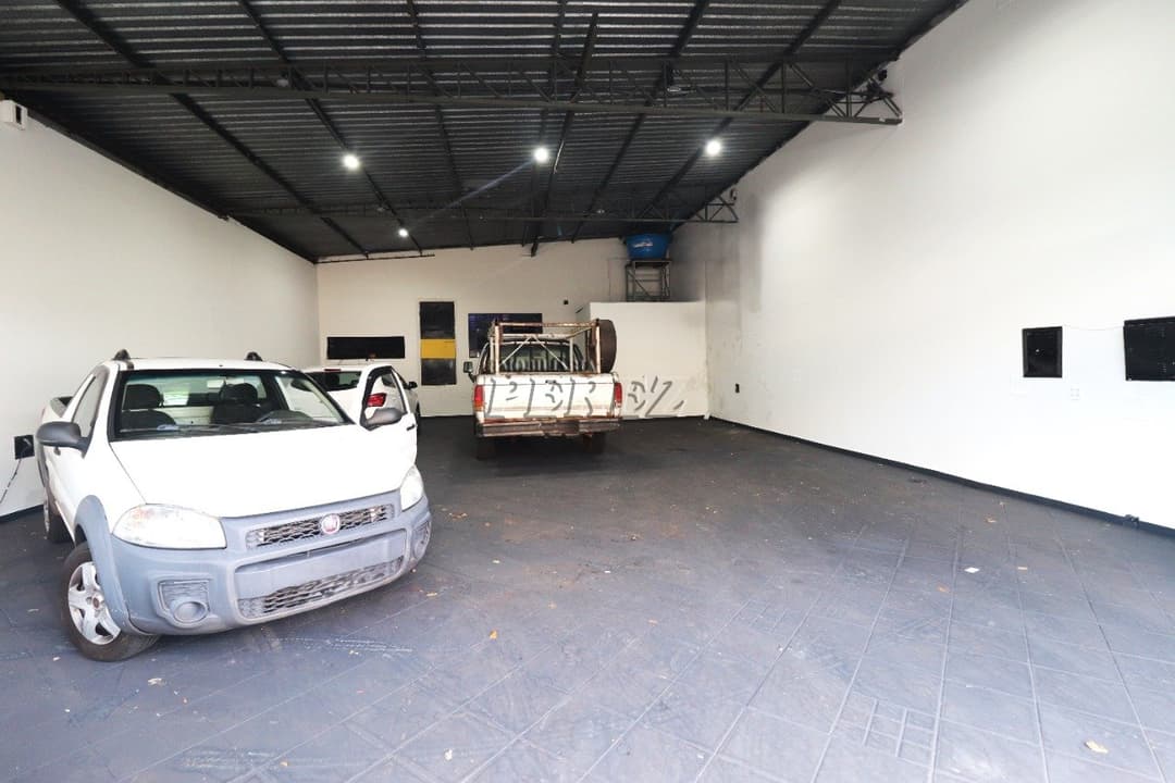 Barracão para alugar na Av Duque de Caxias no centro de Londrina - Foto 3