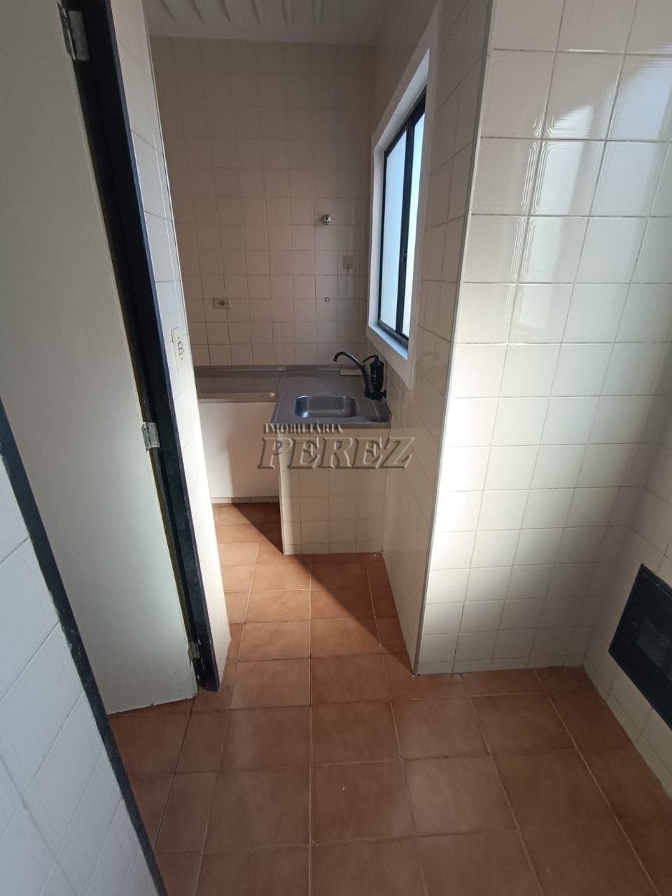 Apartamento no Centro de Londrina, Edifício Regina Izabel - Foto 11