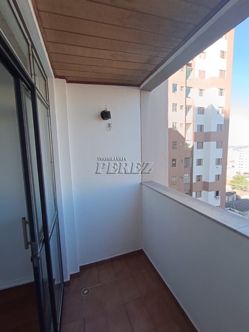 Apartamento no Centro de Londrina, Edifício Regina Izabel - Foto 5