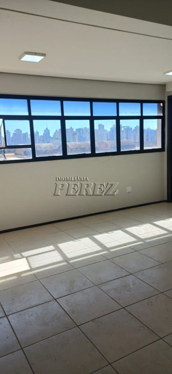 Sala comercial para alugar no Comercial Batistella na Av. Maringá em Londrina - Foto 0