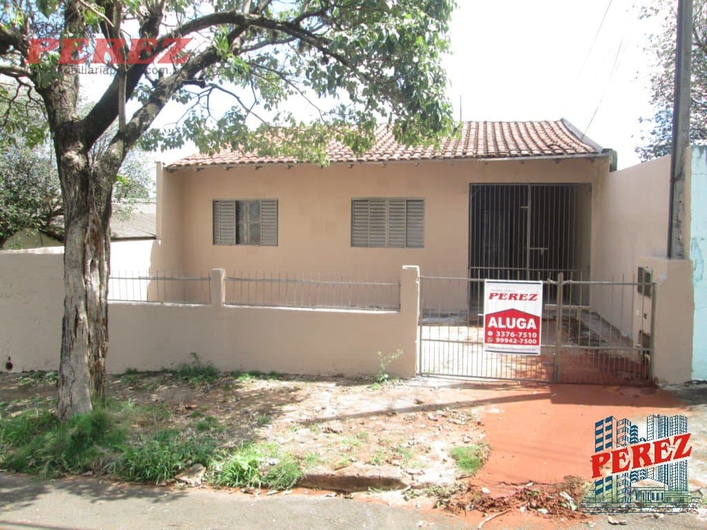 Casa à venda no Jardim Ideal na região leste de Londrina
