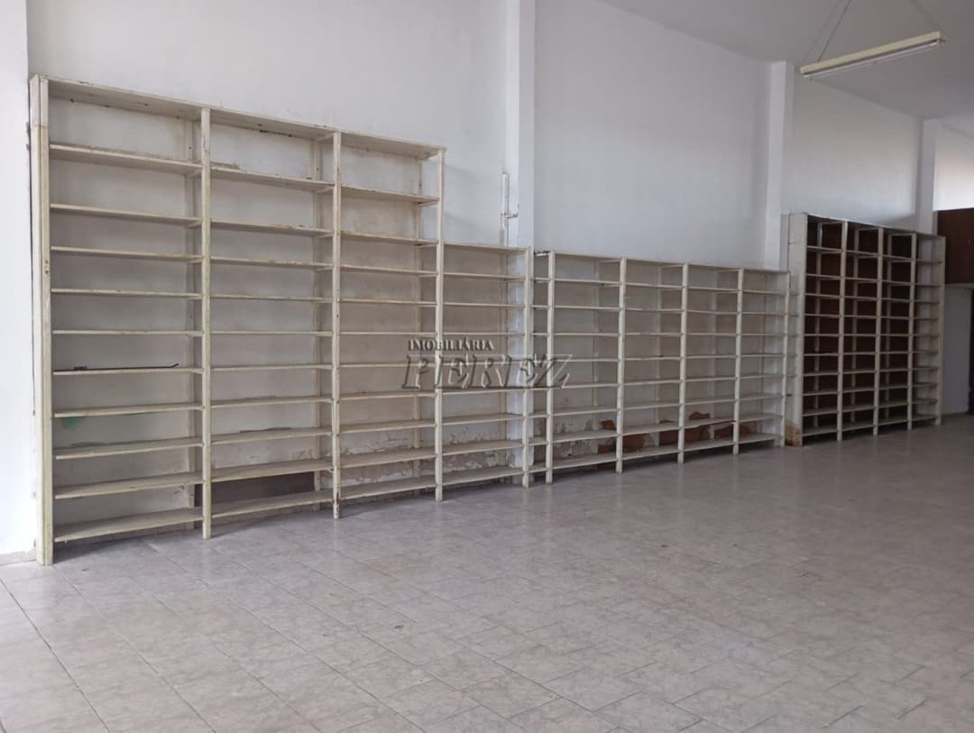 Barracão para alugar no centro de Londrina - Rua São Salvador - Foto 3