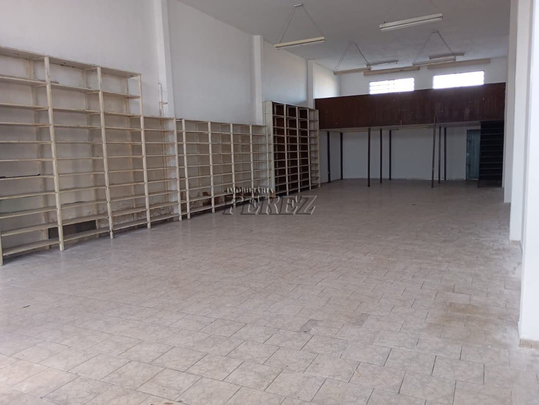 Barracão para alugar no centro de Londrina - Rua São Salvador - Foto 2