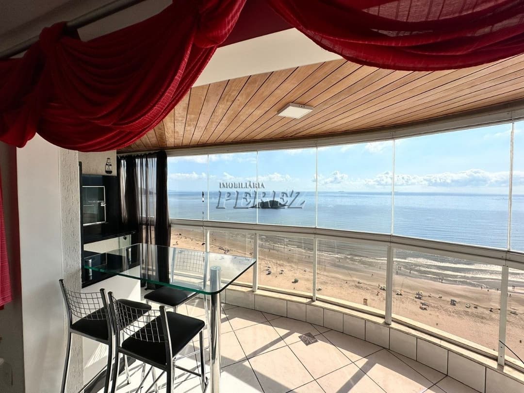 Apartamento à venda na Av. Atlântica em Balneário Camboriú - Edifício Marquês de Olinda - Foto 1