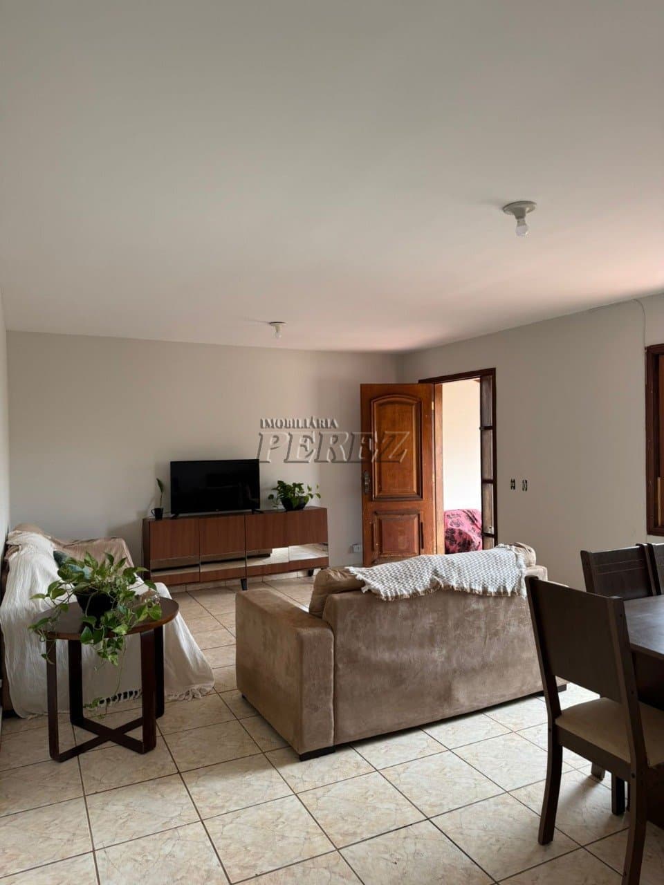 Casa à venda no Jardim Antares na região leste de Londrina - Foto 3