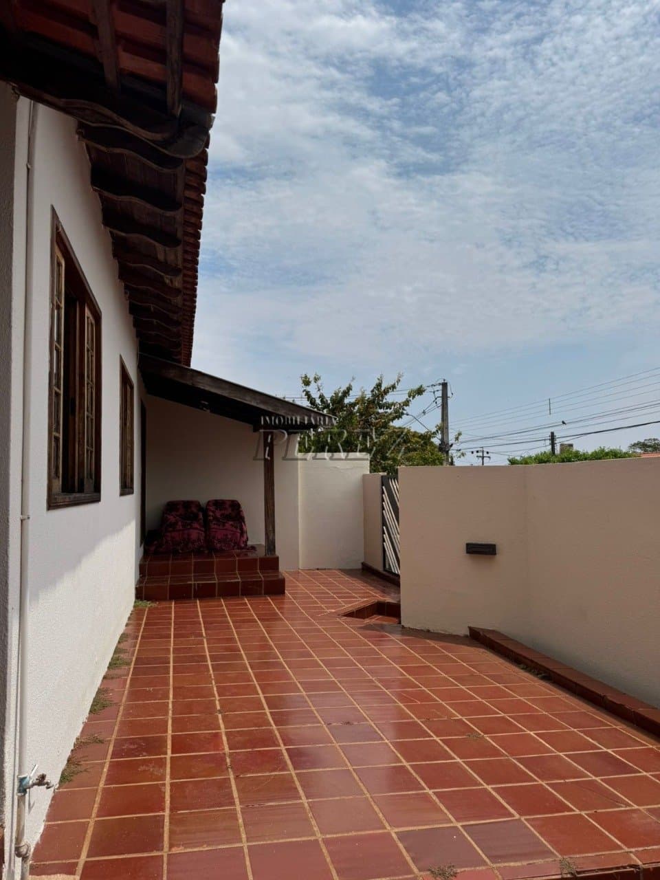 Casa à venda no Jardim Antares na região leste de Londrina - Foto 2