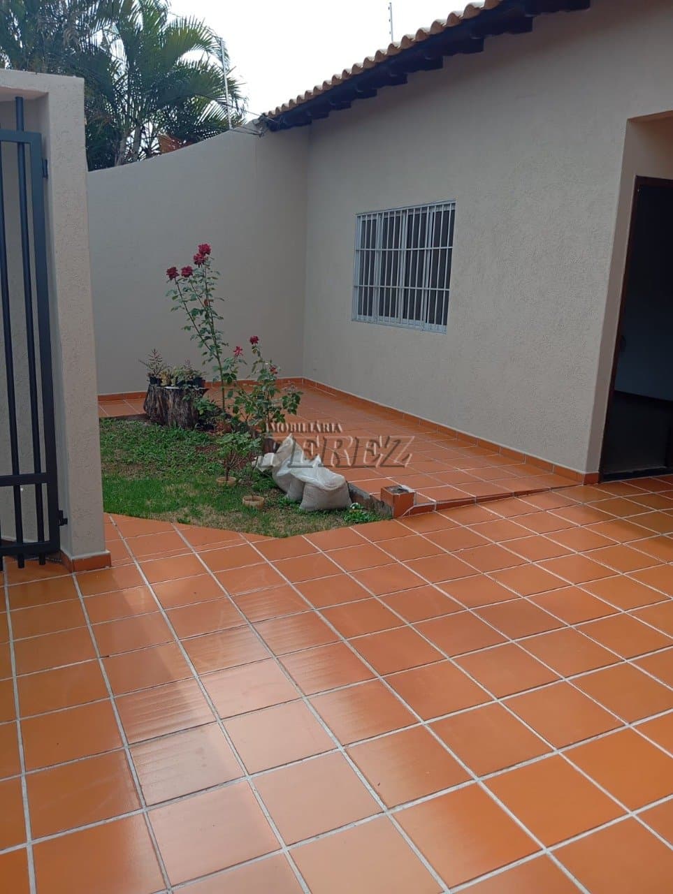 Casa à venda na região leste de Londrina - Indusville - Foto 2