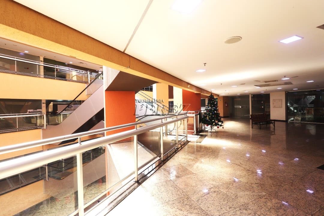 Loja para alugar no Edifício Oscar Fuganti no centro de Londrina - Foto 5