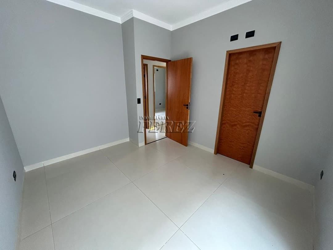 Casa à venda no bairro Aeroporto na região leste de Londrina - Foto 17