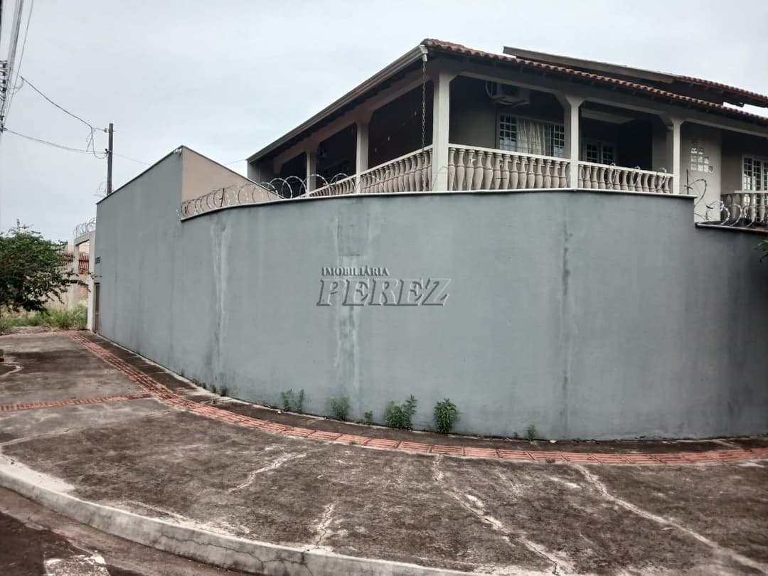 Sobrado à venda na região norte de Londrina - Foto 1