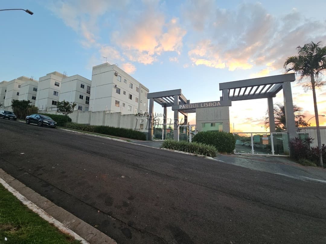 Apartamento no Residencial Parque Lisboa na região norte de Londrina - Foto 2
