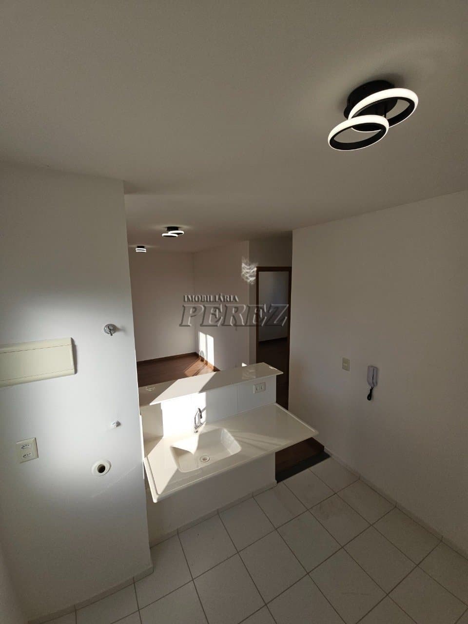 Apartamento no Residencial Parque Lisboa na região norte de Londrina - Foto 11