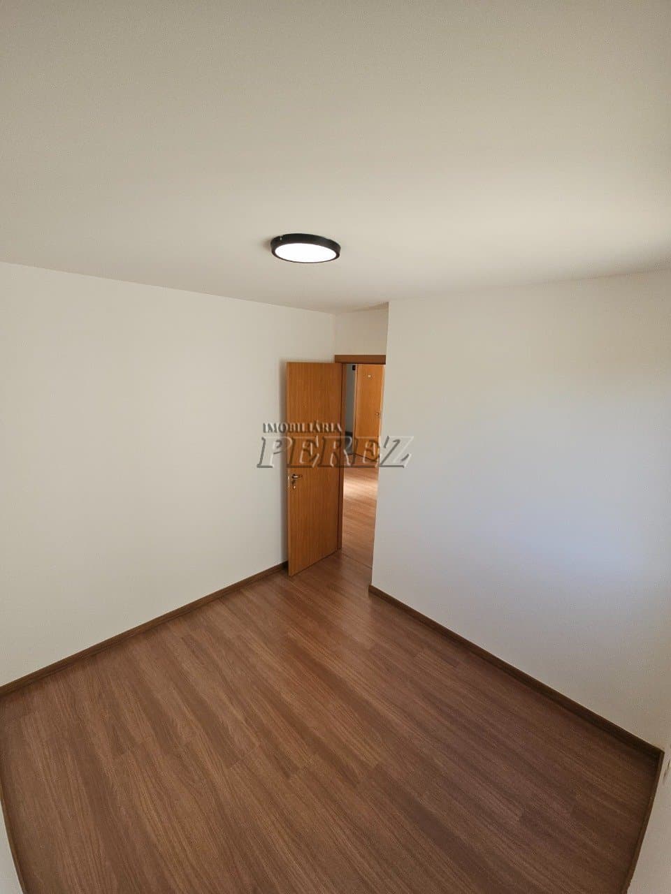 Apartamento no Residencial Parque Lisboa na região norte de Londrina - Foto 17