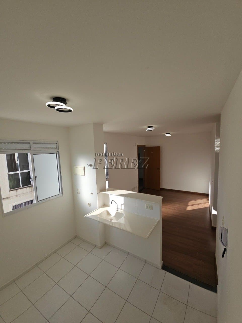 Apartamento no Residencial Parque Lisboa na região norte de Londrina - Foto 8