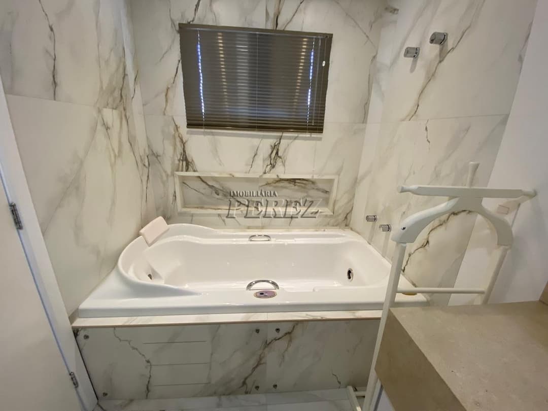 Apartamento duplex à venda no Residencial Carnaúba na região central de Londrina - Foto 14