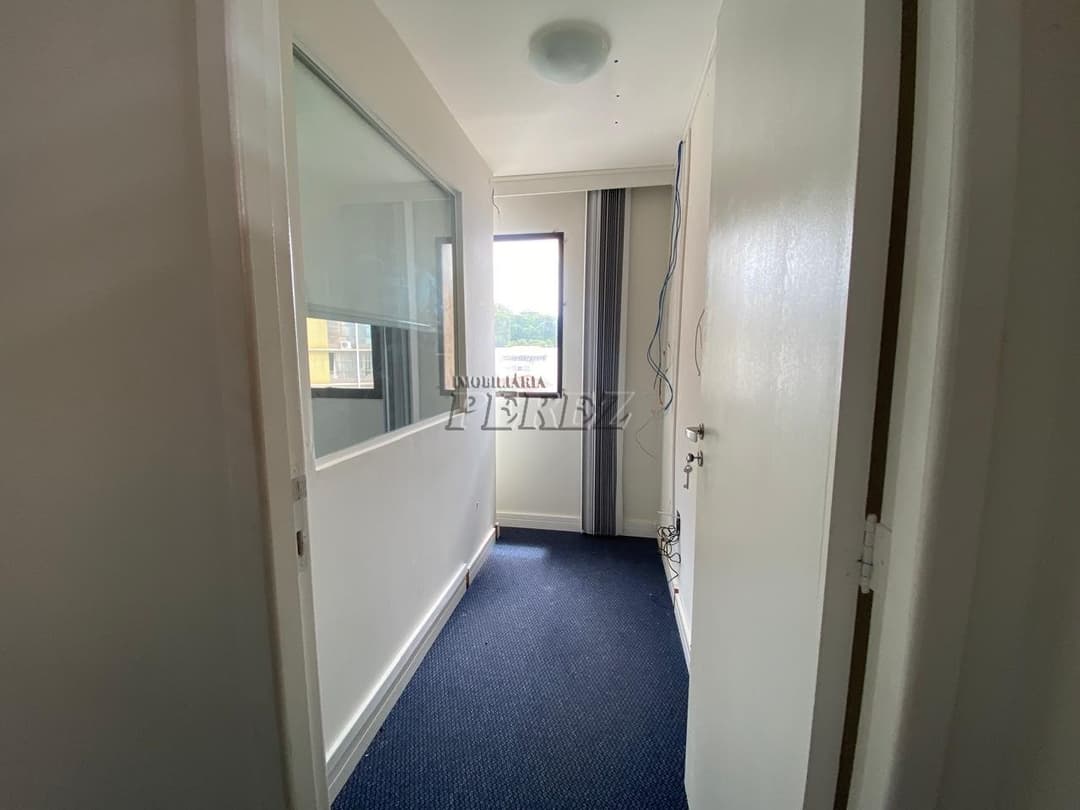 Sala Comercial à venda no Edifício Oscar Fuganti na região central de Londrina - Foto 1