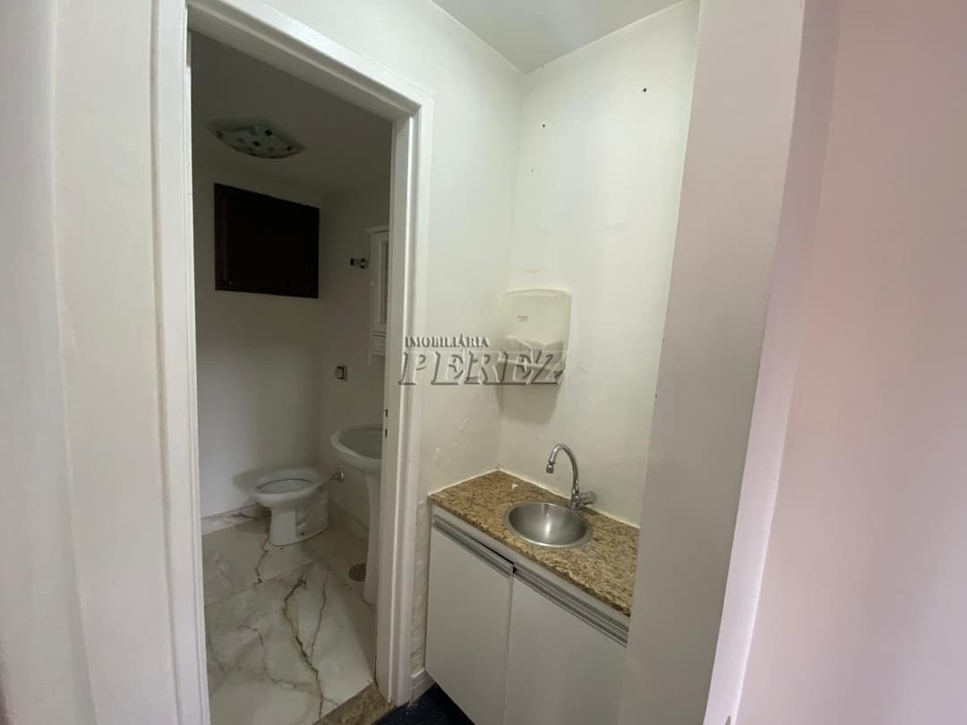Sala Comercial à venda no Edifício Oscar Fuganti na região central de Londrina - Foto 5