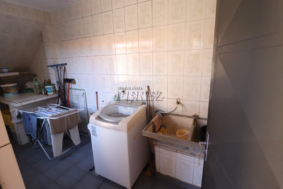 Sobrado com casa aos fundos à venda na região oeste de Londrina - Foto 26