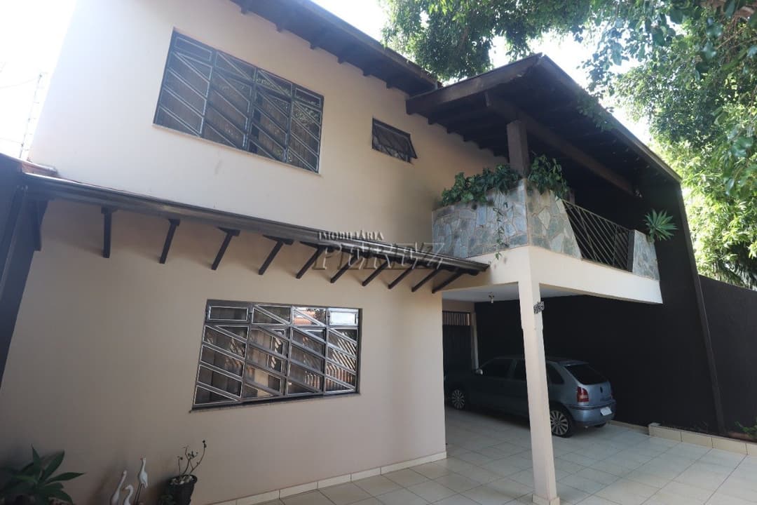 Sobrado com casa aos fundos à venda na região oeste de Londrina - Foto 1