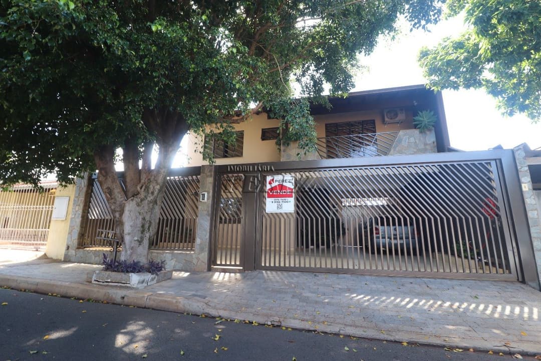 Sobrado com casa aos fundos à venda na região oeste de Londrina - Foto 0