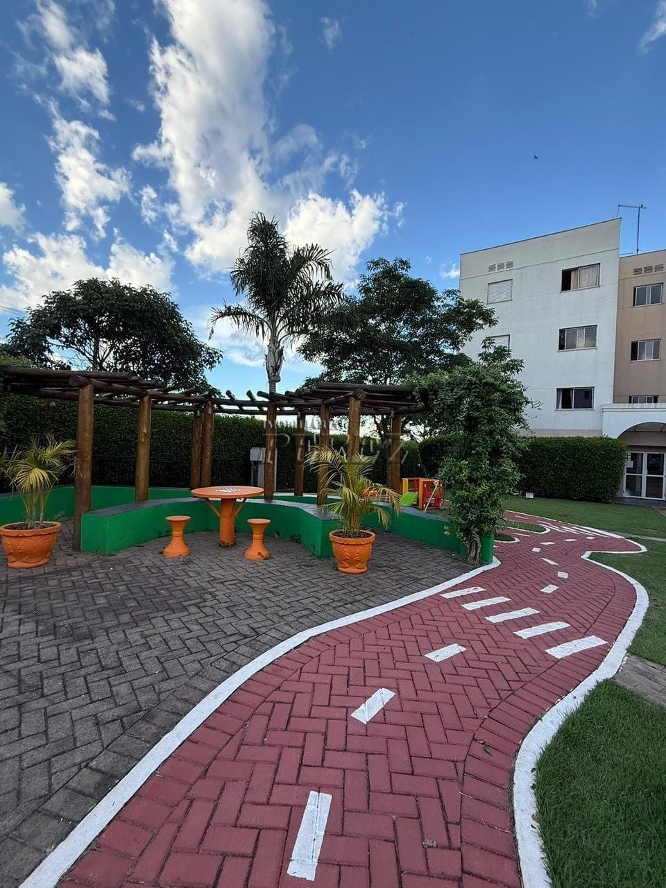 Apartamento à venda no Condomínio Residencial Vila dos Ipês na região norte de Londrina - Foto 13