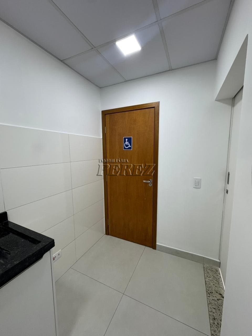 Sala para alugar no centro de Londrina, na Rua Alagoas. - Foto 6