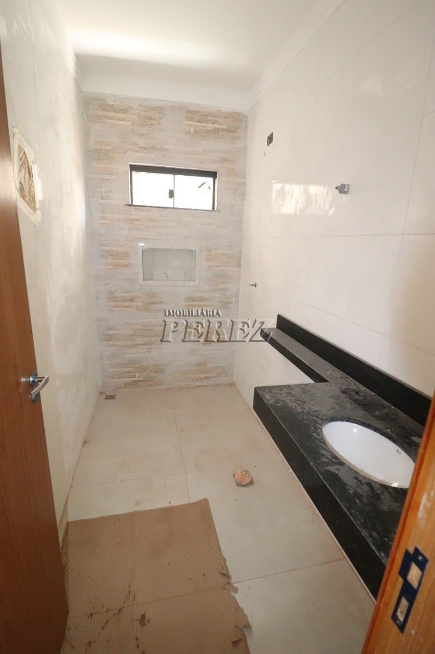 Casa à venda no Jardim Maria Luiza na região norte de Londrina - Foto 5