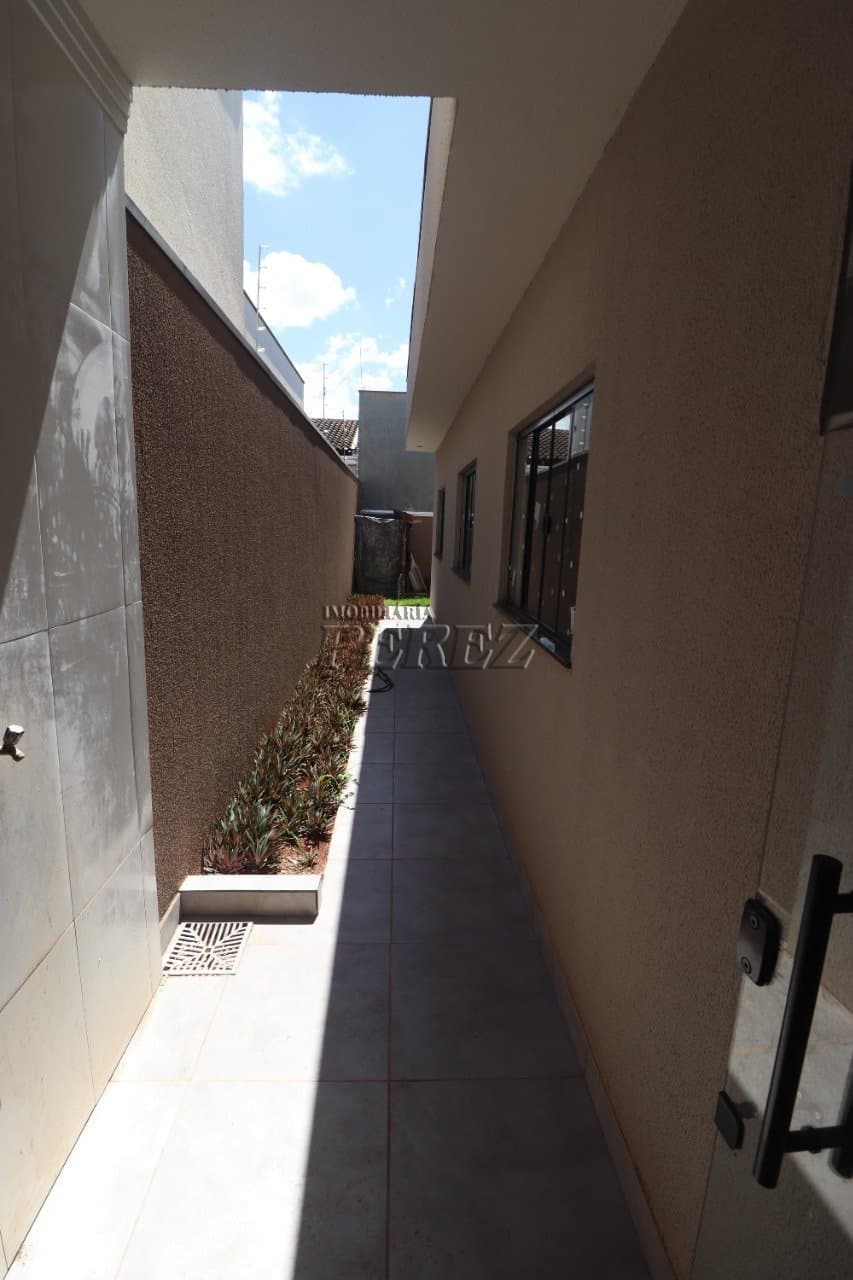 Casa à venda no Jardim Maria Luiza na região norte de Londrina - Foto 9