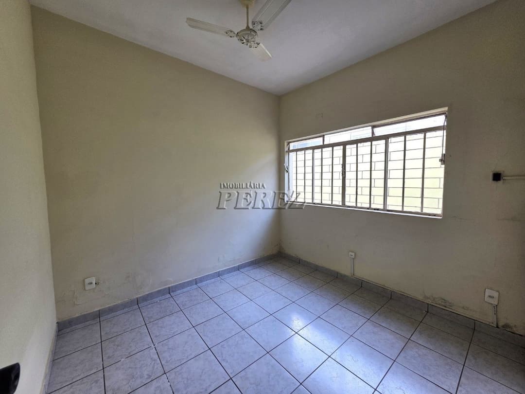 Imóvel comercial para alugar na Rua Espírito Santo no centro de Londrina - Foto 5