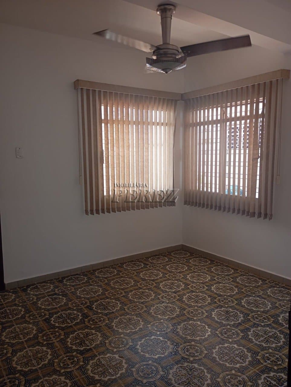 Casa à venda e locação no Jardim Londrilar região central de Londrina - Rua Moreira Cabral - Foto 15