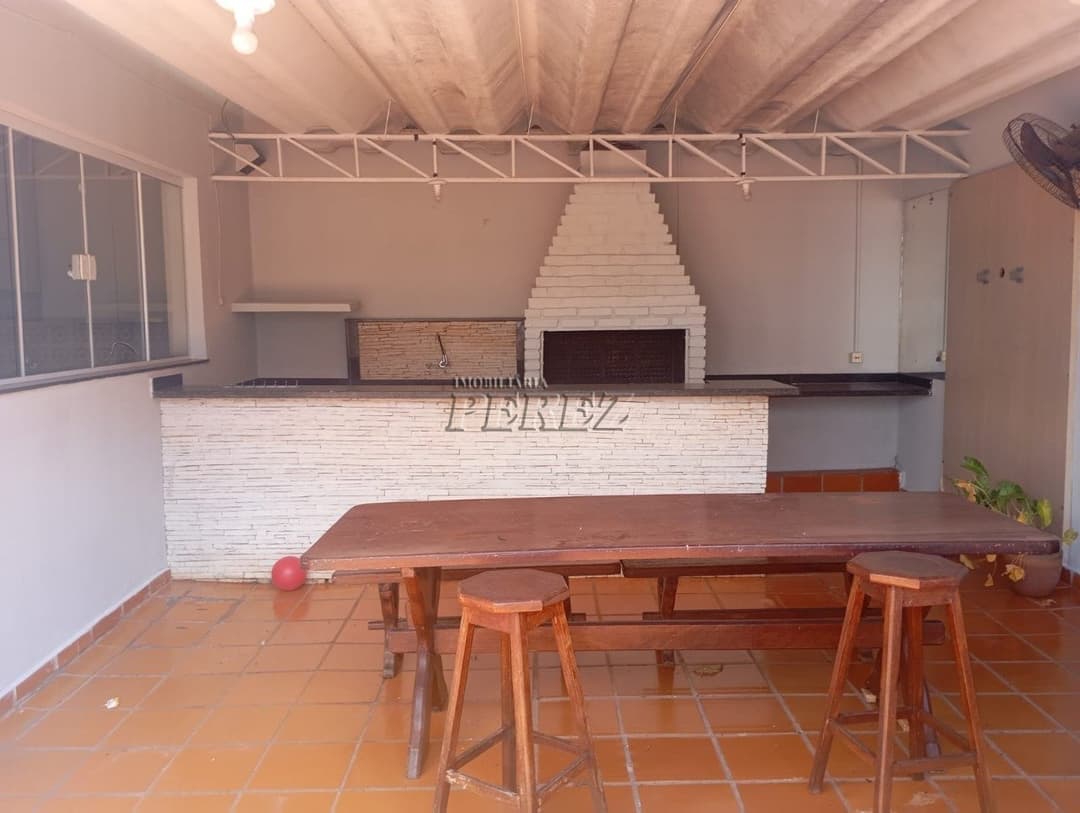 Casa à venda e locação no Jardim Londrilar região central de Londrina - Rua Moreira Cabral - Foto 7