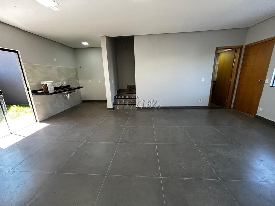 Sobrado à venda no Jardim Colúmbia região oeste de Londrina - Foto 3