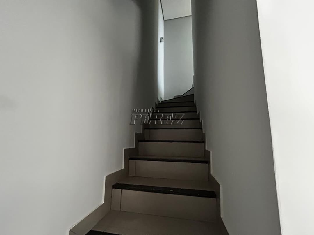 Sobrado à venda no Jardim Colúmbia região oeste de Londrina - Foto 7