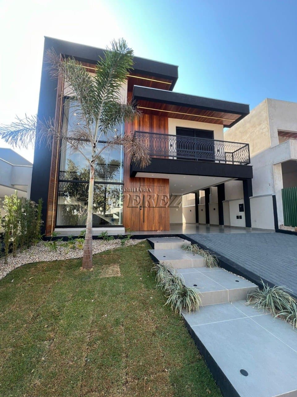 Sobrado à venda no Condomínio Araçari na região leste de Londrina - Parque Tauá - Foto 0