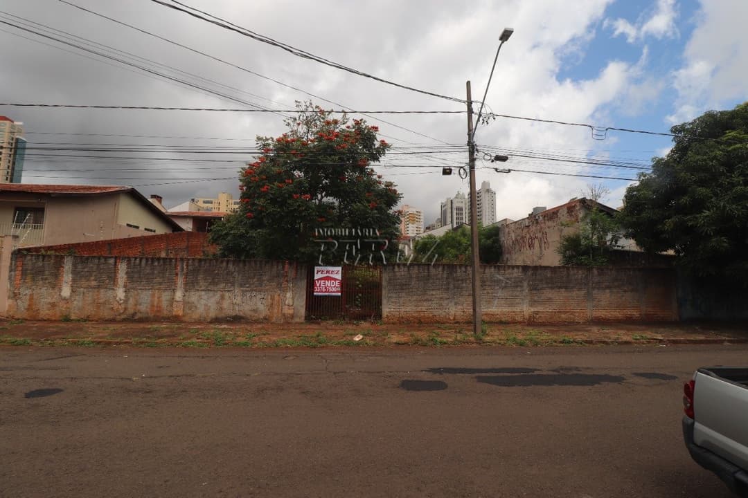 Terreno à venda Rua Sena Martins, região central de Londrina - Foto 1